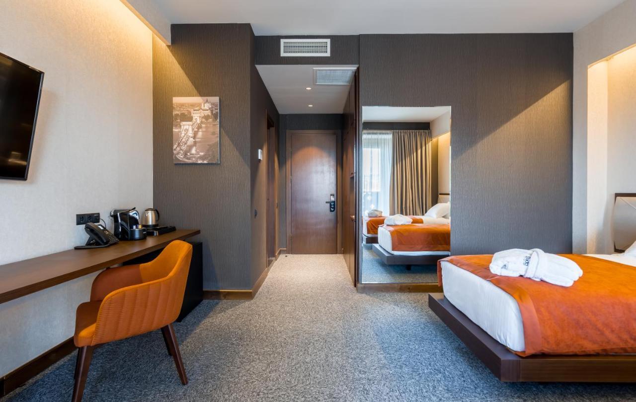 Bridge Hotel Тбилиси Экстерьер фото