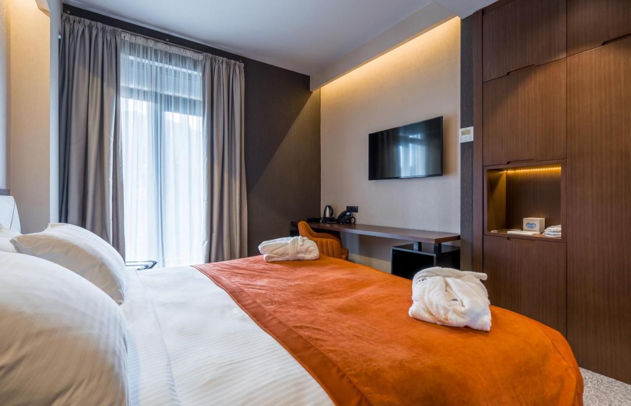 Bridge Hotel Тбилиси Экстерьер фото