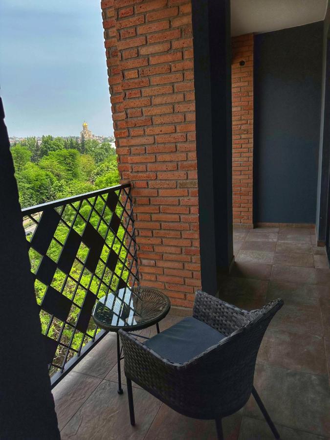 Bridge Hotel Тбилиси Экстерьер фото